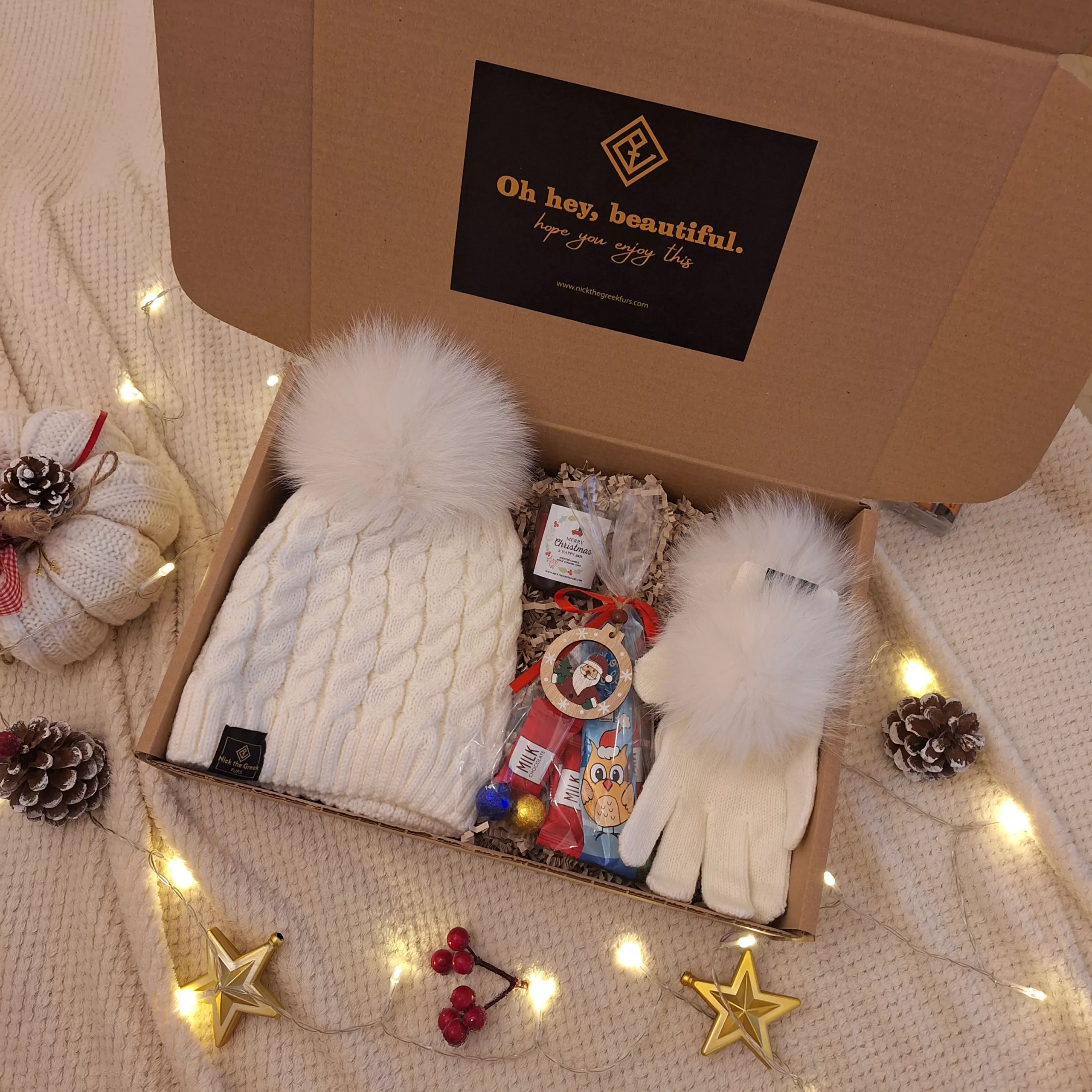 xmas gift box set pompom beanie & gloves