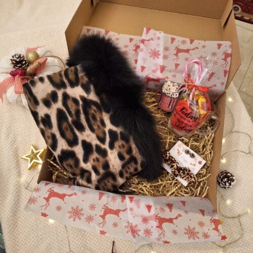 Gift Box Animal Print Pashmina with fur & Mug